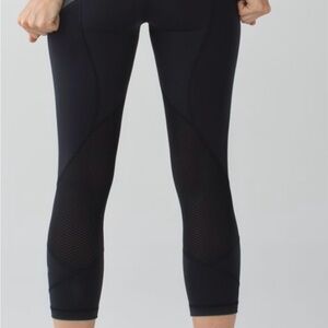 Lululemon Pace Rival Mid-Rise Crop size 10 22”